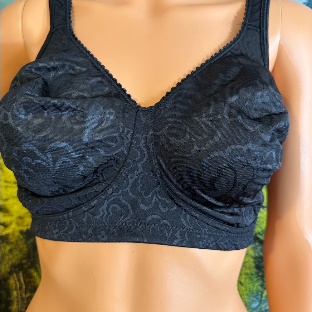 *Free Gift* Playtex Black Floral Lace Bra 42C NWT